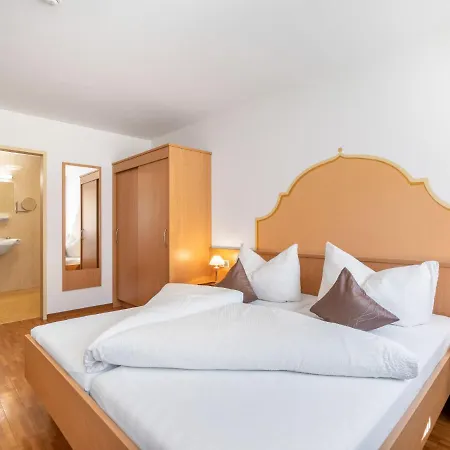 Rosa-6 By Interhome Lejlighed Mayrhofen